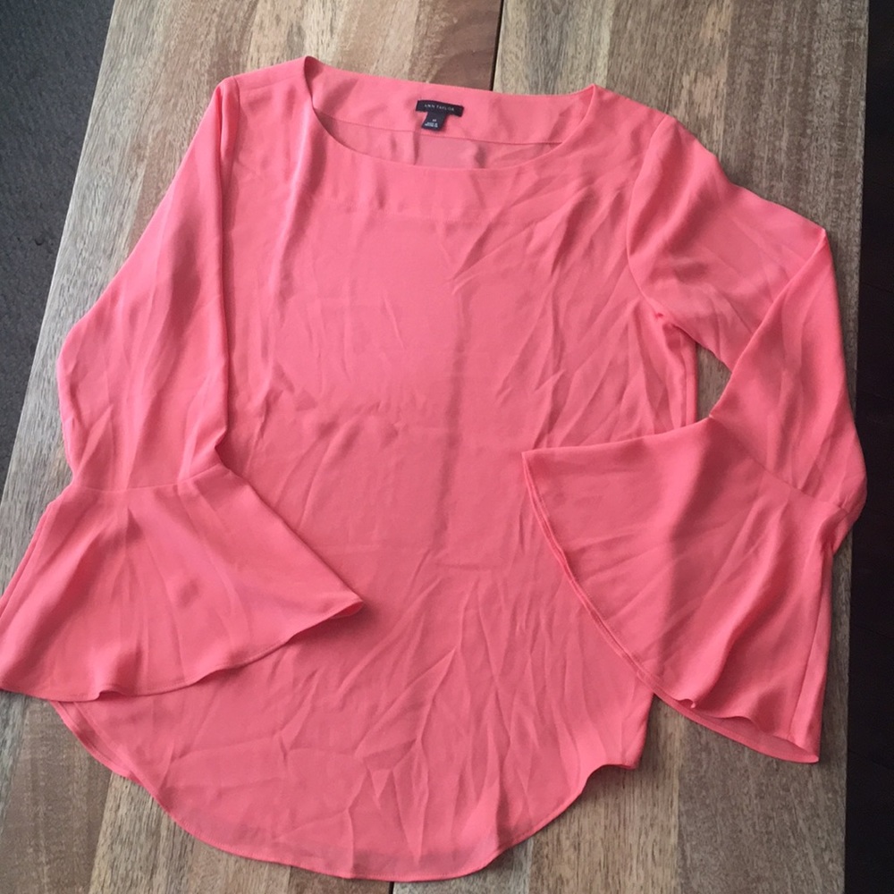 Bell-sleeved blouse